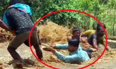 नदी में तेज बहाव में बहा मोटर साइकिल सवार युवक, साहसी ग्रामीणों ने कूदकर कर बचाई जान, ग्रामीणों में पुल बनाने की लगाई गुहार