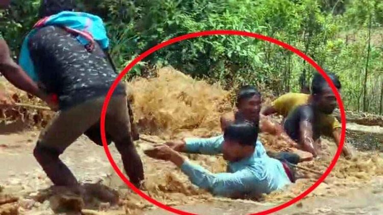 नदी में तेज बहाव में बहा मोटर साइकिल सवार युवक, साहसी ग्रामीणों ने कूदकर कर बचाई जान, ग्रामीणों में पुल बनाने की लगाई गुहार