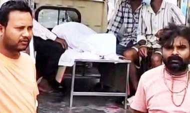 झोलाछाप डॉक्टर ने लगाया इंजेक्शन, मुंह से निकला झाग, अधेड़ की मौत, परिजनों ने जमकर मचाया हंगामा, हंगामे के बाद पुलिस हिरासत में आरोपी