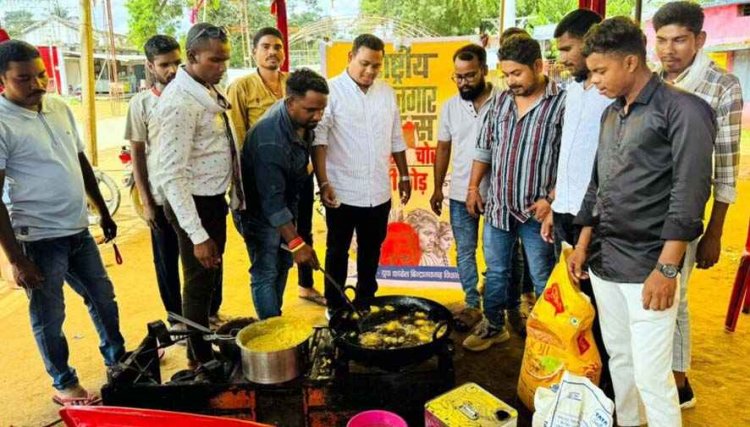 कांग्रेस की वोटर अधिकार यात्रा कोरबा से पहुंची बेमेतरा, प्रधानमंत्री के जन्मदिन पर युवा कांग्रेस ने राजधानी में तला पकौड़ा, मैनपुर में अनोखा प्रदर्शन