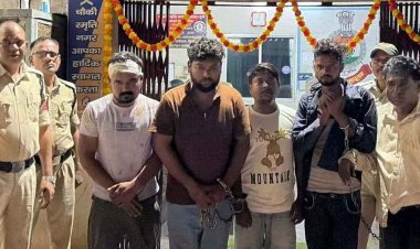 सूर्या मॉल में सिनेमा देखने गई महिला से छेड़छाड़ फिर बदमाशों ने की पुलिस के साथ मारपीट, पांच आरोपी गिरफ्तार होकर पहुंचे जेल