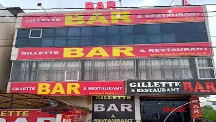 खाने के बिल को लेकर हिंसक झगड़ा, मारपीट कर तोड़ी गईं कंप्यूटर और शराब की बोतलें, मची अफरा-तफरी, आरोपी फरार, तलाश में जुटी पुलिस