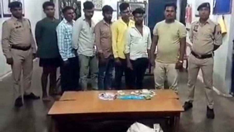 दीपावली पर पुलिस की निगरानी सख्त, श्मशान घाट में सजी जुआरियों की महफिल, 52 परियों का मजा ले रहे सात आरोपी गिरफ्तार