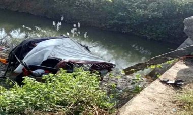 दशगात्र कार्यक्रम से लौटते समय दर्दनाक हादसा, महिलाओं से भरी ऑटो पुलिया के नीचे गिरी, 2 की मौत, 4 से ज्यादा महिलाएं घायल, इलाज जारी