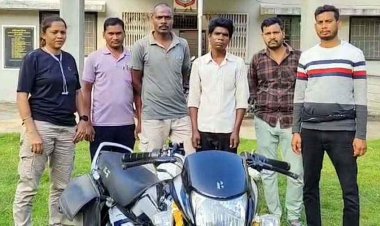 बाइक चोरी कर जंगल में छुपाया, मैनपुर पुलिस ने 5 दिनों के भीतर आरोपी को गिरफ्तार कर मोटरसाइकिल और नगद रकम किया बरामद