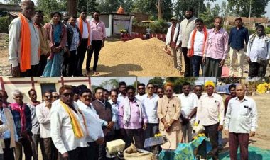 धान खरीदी केंद्र में पहले दिन पसरा सन्नाटा, 90 में सिर्फ 4 केंद्र चालू, तुहर टोकन ऐप से किसान परेशान, मार फिर किसानों पर, चरमराई व्यवस्था