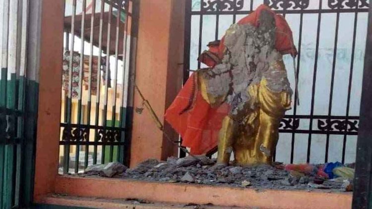 गरियाबंद जिले में राष्ट्रपिता महात्मा गांधी की मूर्ति खंडित करने से ग्रामीणों में आक्रोश, आरोपी के खिलाफ कार्रवाई की मांग तेज