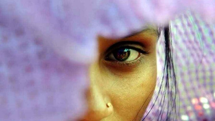 छत्तीसगढ़ में दिल दहलाने वाली दो वारदात, 9 वर्षीय मासूम से पड़ोसी ने की दरिंदगी, इधर सौतेले पिता ने बेटी को किया 8 महीने की गर्भवती