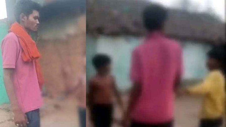 खौफ का वीडियो वायरल, 11-13 साल के बच्चों ने हथियार लहराकर युवक को दी धमकी!, कहा- किसी बात का डर नहीं सीधे चाकू घोंप दूंगा