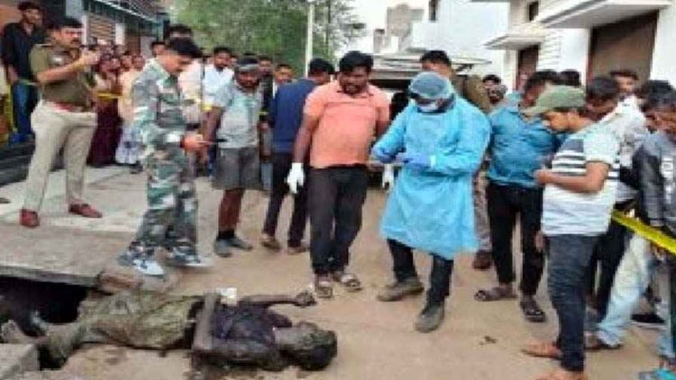 नाला में अधेड़ की लाश मिलने से शहर में सनसनी, हत्या या हादसा?, मौत का कारण की जांच में जुटी पुलिस, इलाके में सुरक्षा को लेकर चर्चा