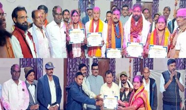 जिला साहू संघ गरियाबंद का सामाजिक निर्वाचन शांति एवं सौहार्द के साथ सम्पन्न, प्रवीण साहू अध्यक्ष और पुष्पा जगन्नाथ साहू चुनी गईं उपाध्यक्ष