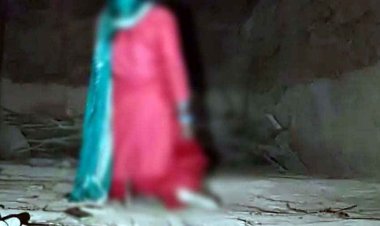 चाची-भतीजी से 3 युवकों ने किया गैंगरेप, कहा- किसी को बताया तो तुम्हें मार डालेंगे, विवाहिता ने लगाई फांसी, ASI सस्पेंड, TI लाइन अटैच