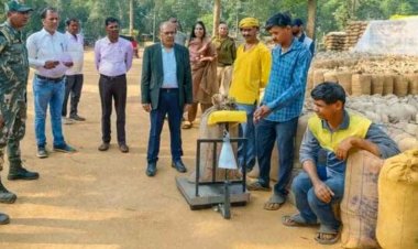 तौलाई में गड़बड़ी-धान में नमी और समिति में अव्यवस्था, कलेक्टर ने लगाई कड़ी फटकार, इधर समिति प्रबंधक को कारण बताओ नोटिस जारी