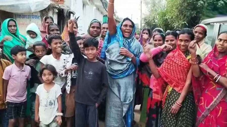 शासकीय शराब दुकान खुलने से भड़के ग्रामीण, पहुंचे कलेक्टर दफ्तर, बोले- बेटियों की सुरक्षा से समझौता नहीं, उग्र आंदोलन की दी चेतावनी