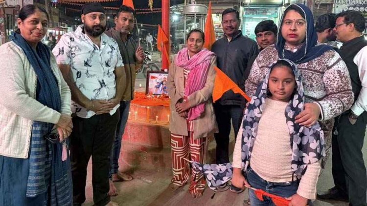 साहिबजादों के बलिदान दिवस पर गरियाबंद में शौर्य का प्रदर्शन, बाइक रैली और कैंडल जलाकर दी श्रद्धांजलि, वीर बालकों को किया नमन