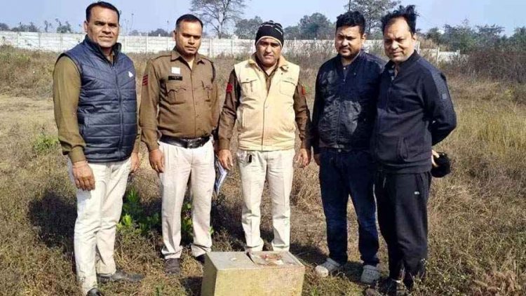 फ्रेंड्स कॉलोनी में लाखों की चोरी मामले में बंद तिजोरी हुई रिकवर, 48 घंटे में 27 तोला सोना सहित लाखों का माल बरामद, आरोपियों की तलाश जारी