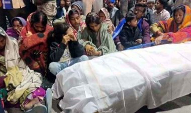 इलाज के दौरान कर्मचारी की मौत, परिजनों ने किया 50 लाख रुपए मुआवजा की मांग, मृतक का शव रखकर चक्का जाम, पुलिस टीम तैनात