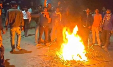 फिंगेश्वर में 12 घंटे चला कृषि महाविद्यालय का संग्राम पर मीडिया ने कलेक्टर से मांगा जवाब, किरवई का क्यों है संघर्ष समिति का विरोध?