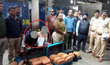 ट्रेन में बैग की तलाशी, मुंबई-हावड़ा मेल से 30 लाख का गांजा जब्त, रेलवे सुरक्षा बल की टीम ने दो तस्करों को गिरफ्तार कर भेजा जेल