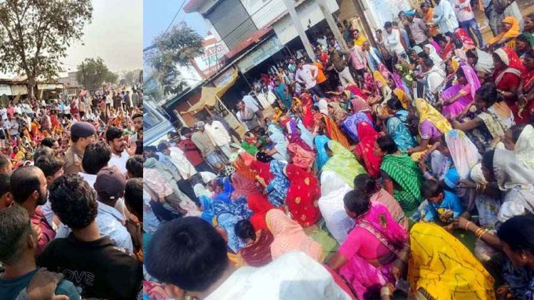 विद्युत उपकेंद्र निर्माण के लिए आबंटित जमीन का विरोध, नाराज ग्रामीणों ने आरंग-खरोरा मुख्य मार्ग किया जाम, महिलाएं भी शामिल