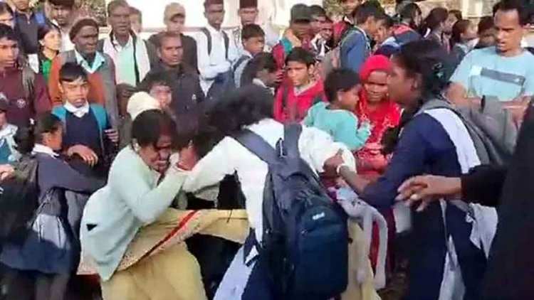 पति का ध्यान भटका, छात्रा के साथ अफेयर, पत्नी ने उतार दी आशिकी का भूत, महिला ने अपने पति से बात करने के शक में स्कूली छात्रा की पिटाई