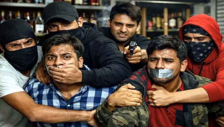 शराब दुकान में कर्मचारियों का अज्ञात बदमाशों ने किया अपहरण, एक कर्मचारी जान बचाकर भागा, आरोपी फरार, तलाश में जुटी पुलिस