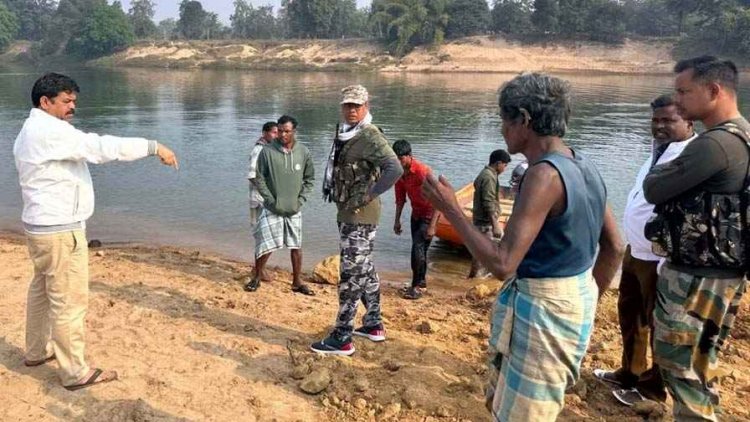 नदी में नाव पलटने से 500 मीटर दूर मिली मां-बेटे की लाश, मां संग टावेल से बंधा मिला बच्चा, पिता-बच्ची की तलाश, पहुंचे विधायक विक्रम मंडावी