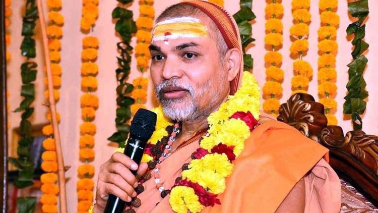 बिना स्नान किए लौटे स्वामी अविमुक्तेश्वरानंद, योगी सरकार से मांगा हिंदू होने के सबूत, हाईकोर्ट पहुंचा विवाद, शिष्यों के साथ मारपीट का आरोप