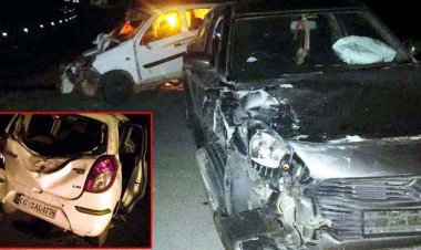 दो कारों की आमने-सामने टक्कर, दर्दनाक हादसे में 2 लोगों की मौत, 5 घायल, दोनों गाड़ियों के खुले एयरबैग, इधर ट्रक पलटने से लगा लंबा जाम