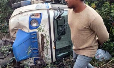 नहाने जा रहे नाबालिग छात्र को ऑटो ने मारी जोरदार टक्कर, इलाज के दौरान मौत की खबर सुनकर ड्राइवर फरार, परिजनों और स्कूल में शोक का माहौल