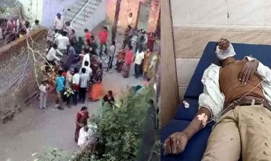 जेसीबी के धक्के से निर्माणाधीन गिरी बाउंड्री वॉल, 2 वर्षीय बच्चे की मौत, दो गंभीर घायल, बाइक-ऑटो भी डैमेज, आक्रोशित लोगों ने थाने का किया घेराव