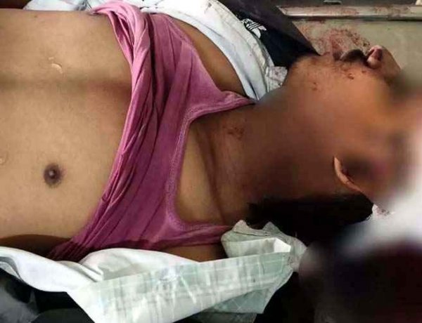 ट्रेन के गेट में बैठा युवक, झपकी आने पर रेल पर गिरा, गंभीर चोटों के कारण अस्पताल में मौत, जीआरपी के खिलाफ लापरवाही का आरोप