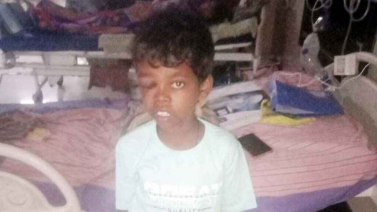 गरियाबंद जिले में फिर आश्रम प्रबंधन की लापरवाही, 15 फीट ऊंचाई से गिरकर कक्षा दूसरी का छात्र घायल, हालत नाजुक, रायपुर रेफर, मचा हड़कंप