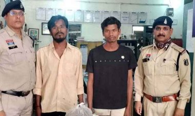 नवापारा पुलिस की नशे के खिलाफ कार्रवाई, जौंदा धरसा रोड पर गांजा बेचने की फिराक में आरोपी सागर और कुंदन गिरफ्तार, मादक पदार्थ बरामद