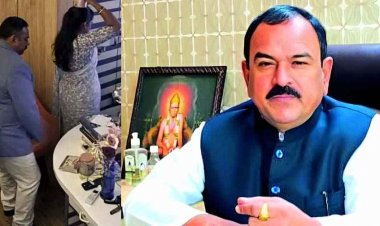 ज्योतिषाचार्य अशोक खरात गिरफ्तार, पुलिस को मिली पेन ड्राइव, 58 महिलाओं के अश्लील वीडियो बरामद, 150 करोड़ से ज्यादा की संपत्ति जब्त