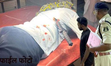 ड्यूटी जा रही नर्स पर बाइक सवार बदमाश ने चाकू से किया जानलेवा हमला, अस्पताल में भर्ती, इलाके में सनसनी, दो आरोपी फरार, तलाश में जुटी पुलिस