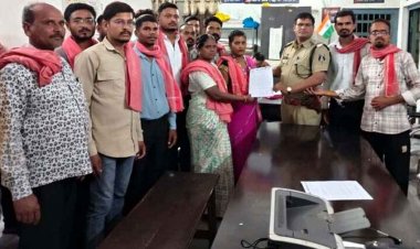 गैस सिलेंडर में कम भराव का आरोप, ड्राइवर वाहन लेकर फरार, एजेंसी संचालक ने धमकी देकर किया डराने का प्रयास, ग्रामीणों का हंगामा, कार्रवाई की मांग