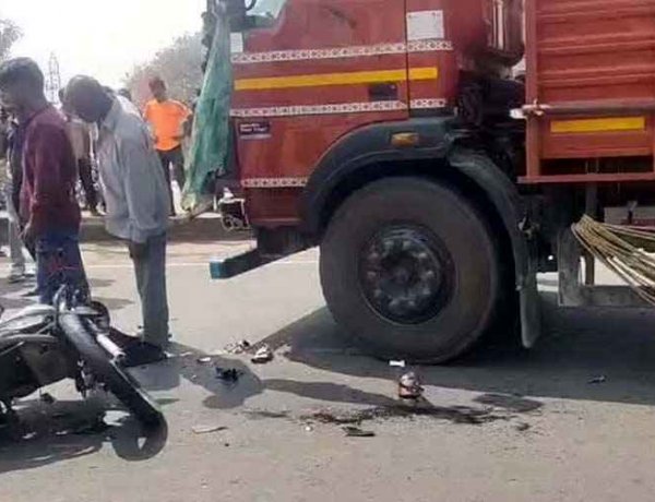 रांग साइड से आ रही तेज रफ़्तार ट्रक ने बाइक को मारी जोरदार ठोकर, सड़क हादसे में युवक की दर्दनाक मौत, पसरा मातम, ड्राइवर ने किया सरेंडर, वाहन जप्त