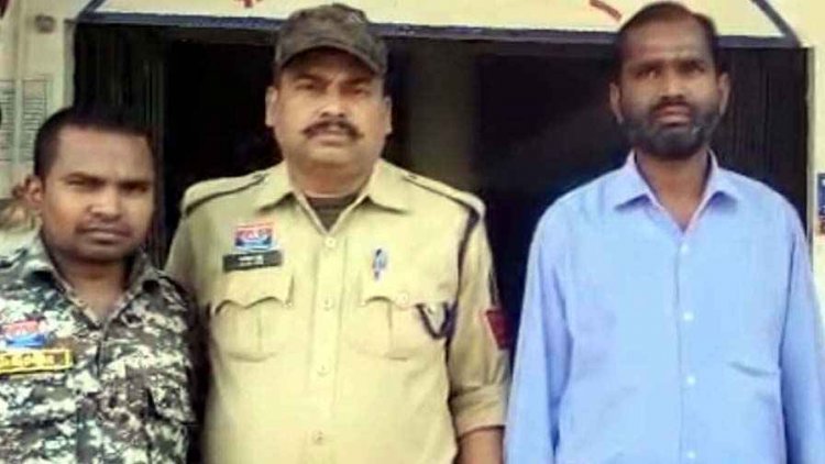 महिला को अकेली देख घर में घुसे गुरुजी, पति ने लगाया ताला, दुष्कर्म के बाद आपत्तिजनक हालत में पकड़ाया शिक्षक, आरोपी प्रदोष पटेल गिरफ्तार