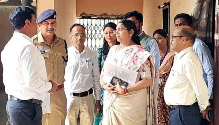 गरियाबंद नगर पालिका का एक और फ़जीहतनामा, प्रस्तावित दुकानों की नीलामी स्थगित किये जाने के बाद, आत्मानंद स्कूल परिसर में निर्माण पर लगाई गई रोक