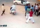 ग्रामीणों से धोखाधड़ी कर फरार, कुछ दिनों बाद चुपचाप लौटा घर, आधा दर्जन लोगों ने आरोपी का किया अपहरण, इलाके में फैली सनसनी, जांच में जुटी पुलिस