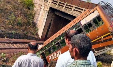 रेलवे ट्रैक पर गिरी सवारियों से भरी तेज रफ्तार बस, 15 यात्री घायल, मची अफरा-तफरी, इलाज जारी, ड्राइवर मौके से फरार, स्टेयरिंग फेल बनी हादसे की वजह