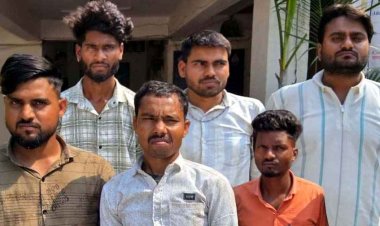 धर्मशाला में छापेमारी, पुलिस ने 26 लाख के गांजा के साथ 4 राजस्थान और 2 छत्तीसगढ़ के तस्करों को गिरफ्तार कर भेजा सलाखों के पीछे, 54 किलो गांजा बरामद