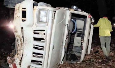 मालवाहक वाहनों में बारात ले जाना पड़ रहा महंगा, पेड़ से टकराई बारातियों से भरी पिकअप, एक की मौत, दो गंभीर, मातम में बदलीं शादी की खुशियां