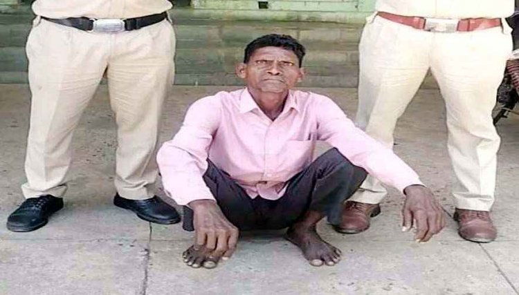 महासमुंद में एक महीने बाद अंधे कत्ल का खुलासा, नाबालिग ने बड़े भाई को उतारा मौत के घाट, पिता ने बोरी में भरकर कुएं में फेंका शव, दो आरोपी गिरफ्तार