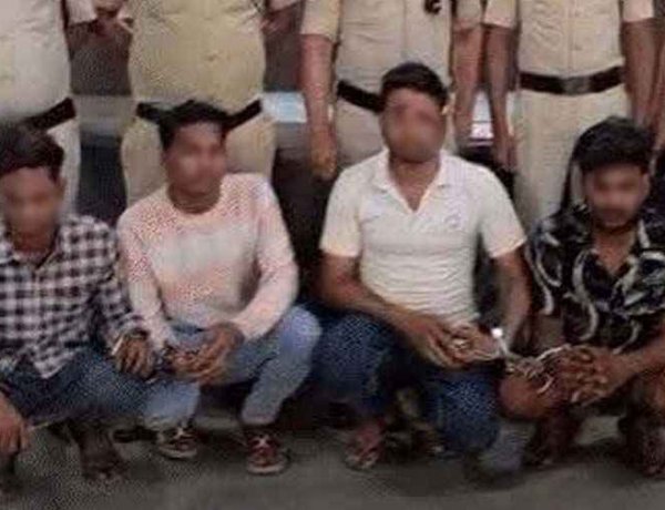 भाई के सामने बंधक बनाकर बहन से गैंगरेप, पैदल रिश्तेदार के घर जाते समय खींचकर जंगल ले गए दो युवक, दोस्त को भी बुलाकर कराया रेप, आरोपी गिरफ्तार