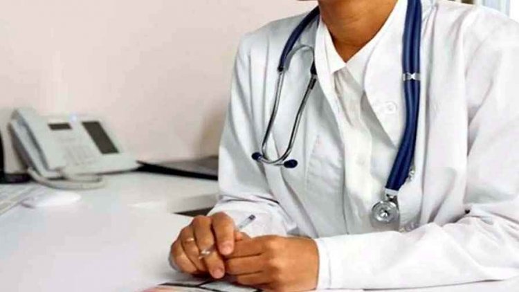 बाहरी डॉक्टरों को प्रैक्टिस की अनुमति पर बवाल, छत्तीसगढ़ में डॉक्टरों का फूटा गुस्सा, संगठनों ने जताया विरोध, राज्यव्यापी आंदोलन और हड़ताल की चेतावनी