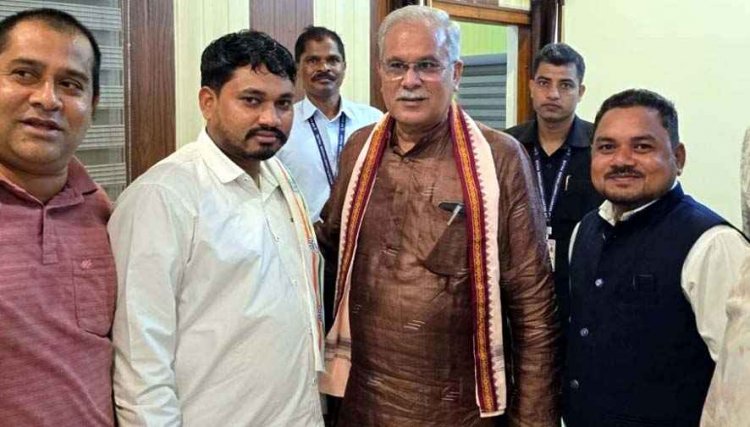 महाप्रभु जगन्नाथ के दरबार मे पूर्व मुख्यमंत्री भूपेश बघेल ने की पूजा अर्चना, फूल-मालाओं से अभिनंदन, निर्दलीय पार्षद पुनाराम कांग्रेस में शामिल