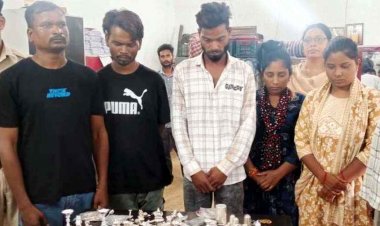दीवार तोड़कर सराफा दुकान में चोरी, 72 घंटे में रायपुर पुलिस ने किया खुलासा, 2 महिलाओं समेत 5 आरोपी गिरफ्तार, मर्डर कर चुके युवक ने बनाया प्लान