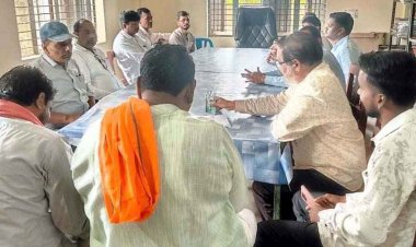 हाईस्कूल के प्राचार्य की दबंगई!, 12वीं के छात्रों ने लगाया मारपीट का आरोप, स्कूल प्रबंधन समिति ने किया कार्रवाई की मांग, कार्यप्रणाली पर उठे सवाल